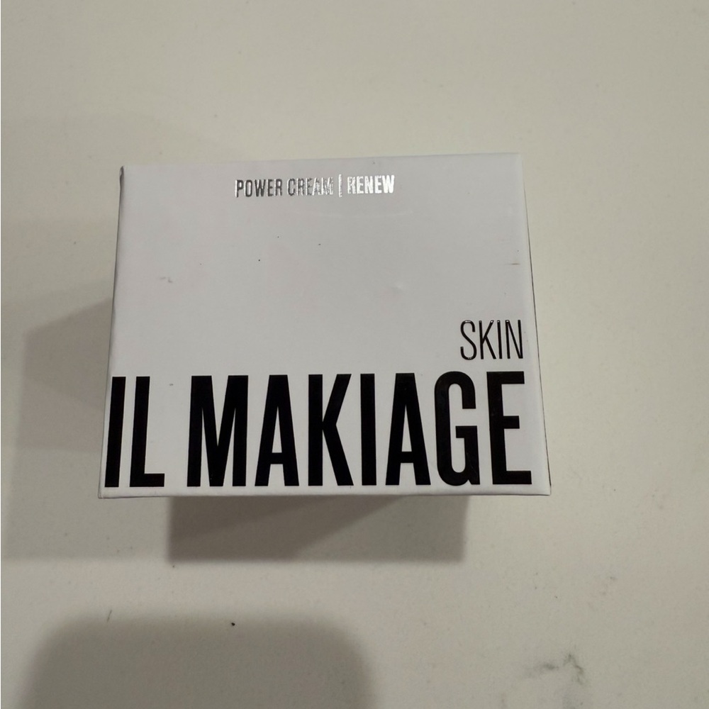 IL MAKIAGE Skin Power Cream